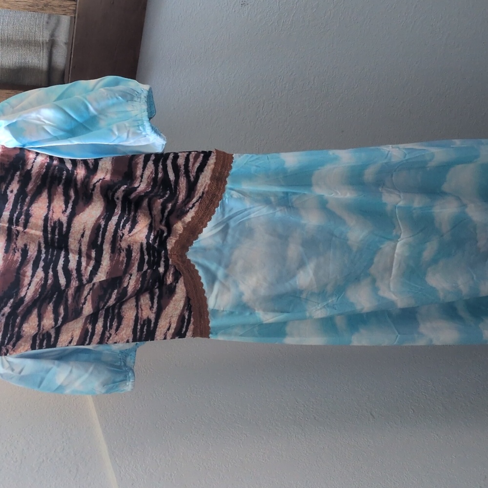 ✨ Nwt Serendipitous Dress In Tiger Blue Cloud By Dresses In Lala Size Small - Picture 10 of 10